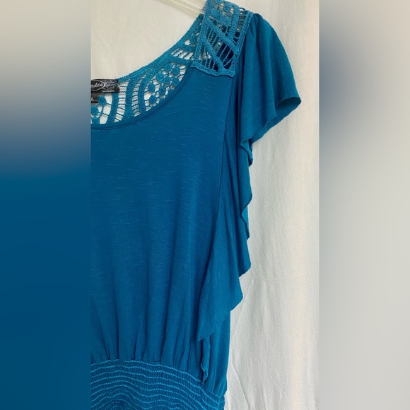 Mandee Ruffle Top - Picture 3 of 6